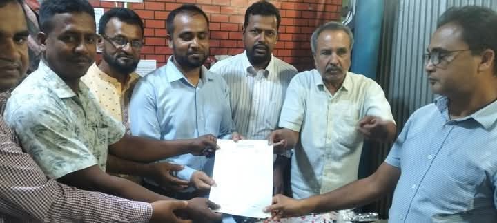 কেশবপুরে শিক্ষক-কর্মচারী ঐক্যজোটের সদস্য ফরম বিতরণ