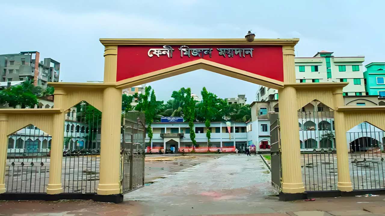 ঈদের জামাতের জন্য প্রস্তুত ফেনী, প্রধান জামাত মিজান ময়দানে সকাল সাড়ে ৭টায়