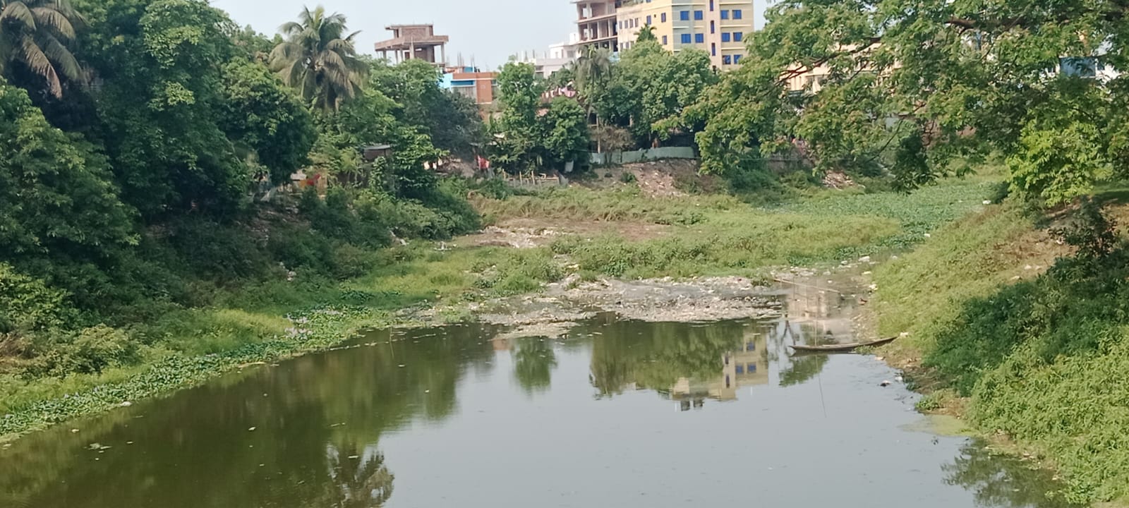 নেত্রকোনায় অস্তিত্ব সংকটে জলধারা, হুমকির মুখে কৃষি, মৎস্য ও পরিবেশ