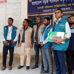 নেত্রকোনায় বিআরটিএ কার্যালয়ে দুর্নীতিবিরোধী দুদকের অভিযান