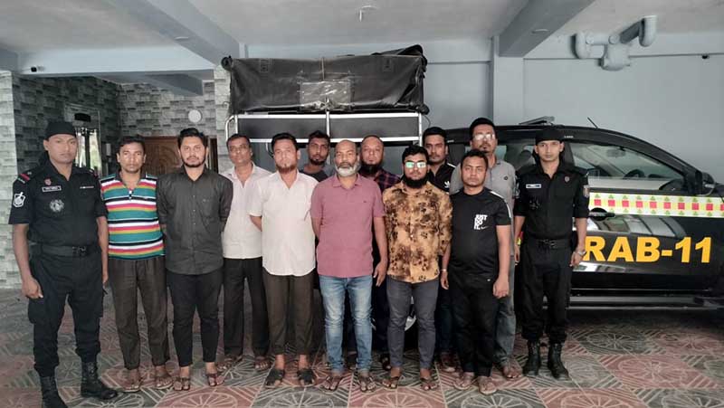 নোয়াখালীতে পাসপোর্ট দালাল চক্রের ১১ সদস্য গ্রেফতার