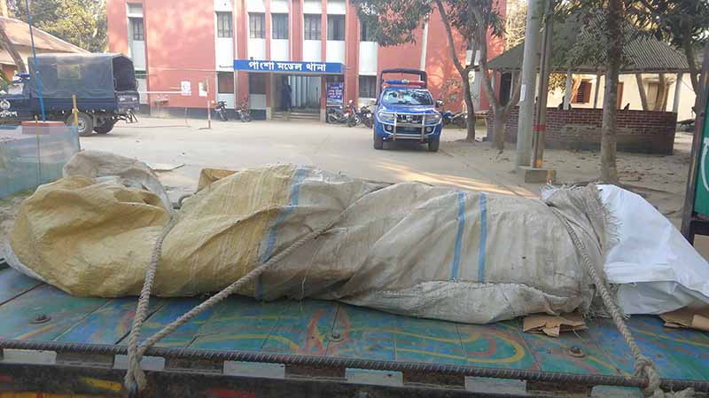 পাংশায় চাচার দোকানের নিচ থেকে ভাতিজার লাশ উদ্ধার
