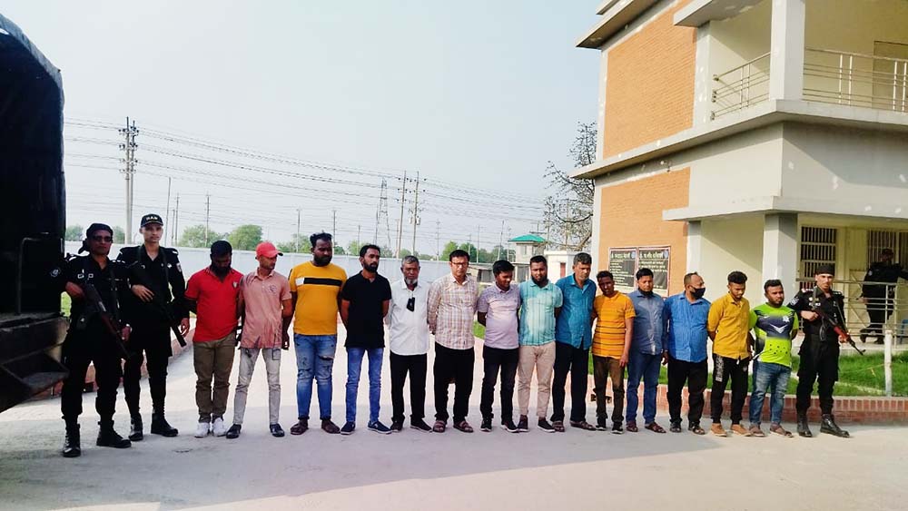 দক্ষিণ কেরাণীগঞ্জে পাসপোর্ট দালাল চক্রের ১৪ সদস্যকে কারাদণ্ড