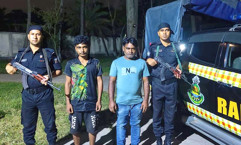 মুন্সীগঞ্জের শ্রীনগরে দুই ছিনতাইকারী গ্রেফতার