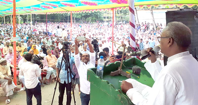 রাণীনগরে উপকারভোগীদের সাথে এমপি‘র মতবিনিময়