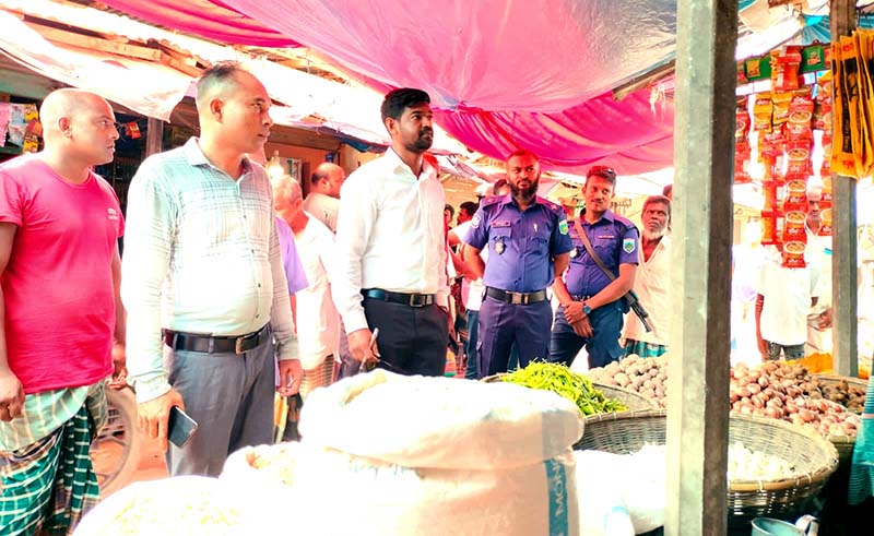 আত্রাইয়ে তিন ব্যবসায়ীকে জরিমানা