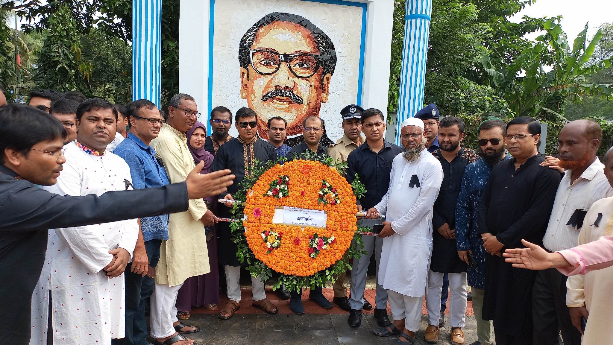 সালথায় যথা‌যোগ‌্য মর্যাদায় জাতীয় শোক দিবস পালিত