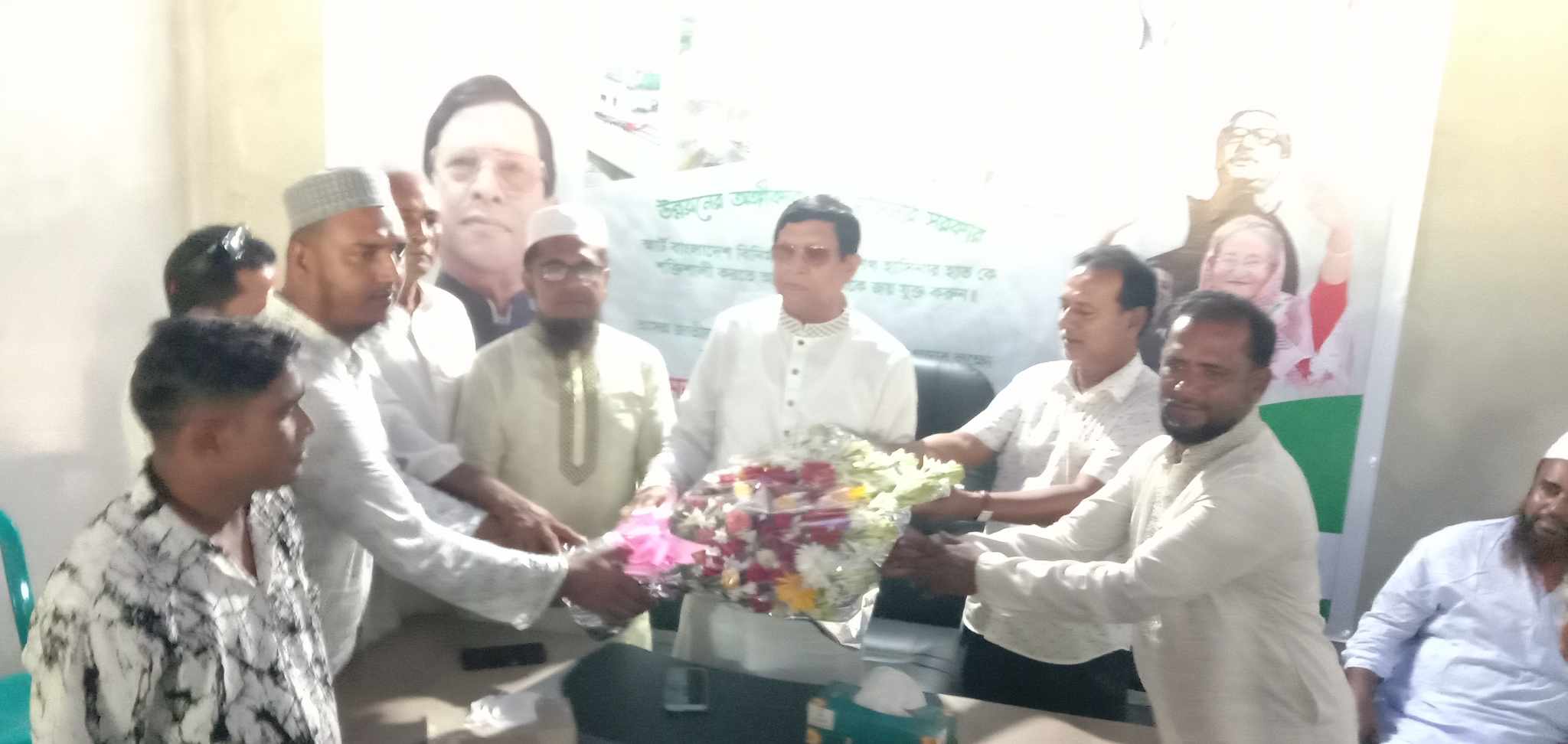 সালথায় আঃলীগের প্রচারণা অফিস উদ্বোধন কর‌লেন মেজর আতমা হা‌লিম