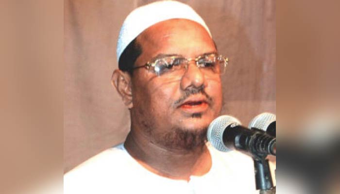 মাহমুদিয়া মাদ্রাসার সভাপতি পদ থেকে বাদ পড়লেন পীর রেজাউল করীম