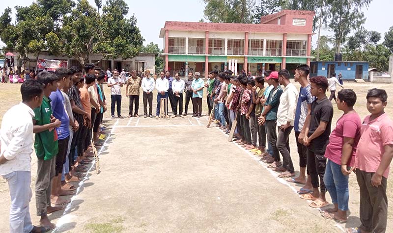 রৌমারীতে ক্রিকেট খেলা অনুষ্ঠিত