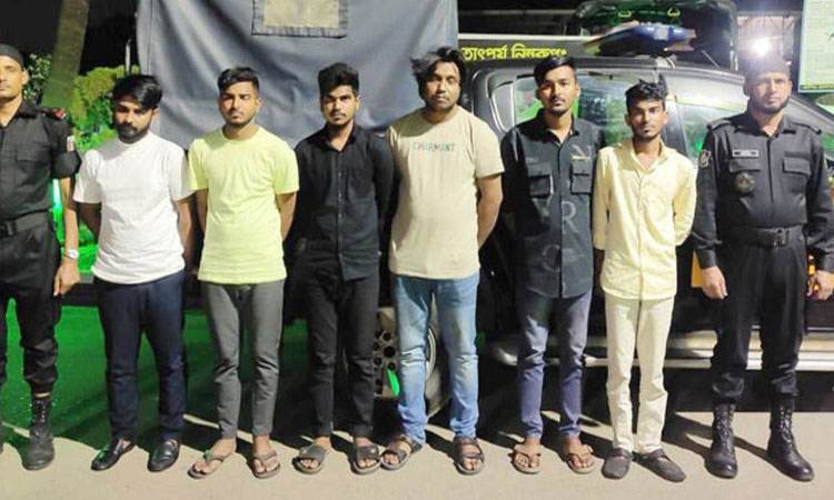 রূপগঞ্জে ৬৩ হাজার ইয়াবাসহ গ্রেফতার ৬