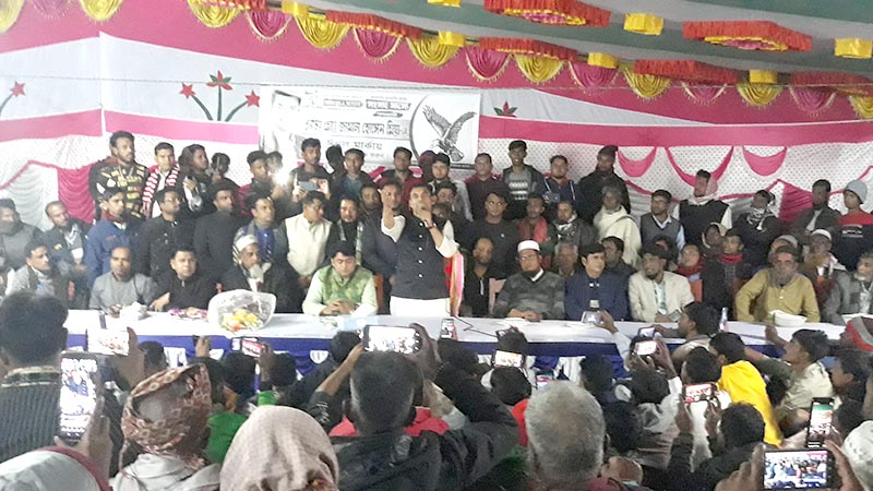 সালথায় ইউনুস চৌধুরীর বাড়িতে জামাল হোসেন মিয়ার উঠান বৈঠক অনুষ্ঠিত
