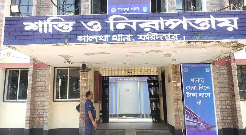 সালথায় বিস্কু‌টের লোভ দে‌খি‌য়ে ৫ বছ‌রের শিশু ধর্ষণ, অ‌ভিযুক্ত আটক