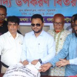 গলাচিপায় ইলিশ সংরক্ষণে জেলেদের মাঝে খাদ্য সহায়তা বিতরণ