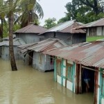 নিম্নচাপের প্রভাবে ভয়াবহ জোয়ারে গলাচিপা পানির নিচে, জনজীবন বিপর্যস্ত