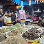 ঈদুল আজহা উপলক্ষে হিলি বাজারে মসলার ধুম, দাম কমায় স্বস্তিতে ক্রেতারা
