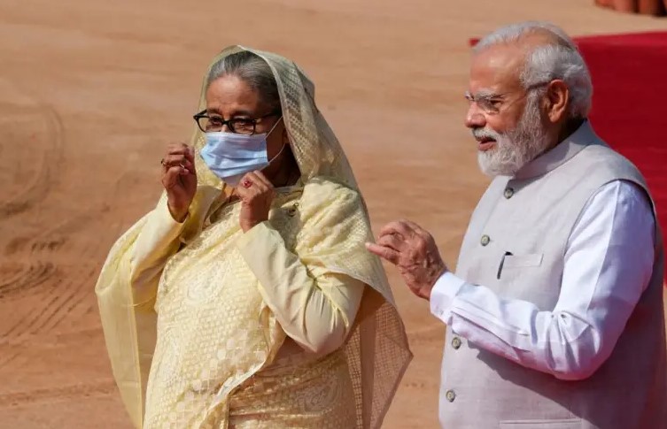 শেখ হাসিনাকে নিয়ে ভারতের সামনে এখন যে রাস্তাগুলো খোলা