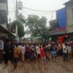 শ্রীপুরে শ্রমিকের মৃত্যুকে কেন্দ্র করে শ্রমিক-পুলিশ সংঘর্ষ: আহত শতাধিক