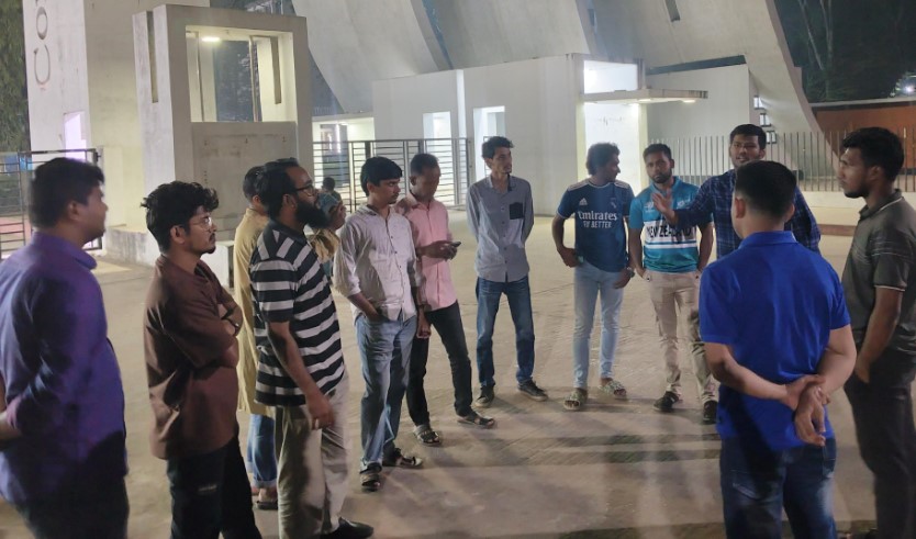 সিলেট এমসি কলেজে শিক্ষার্থীর ওপর হামলার প্রতিবাদে কুবিতে বিক্ষোভ মিছিল