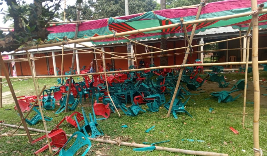 কাপাসিয়ায় বিএনপির মতবিনিময় সভায় প্রতিপক্ষের হামলায় সাংবাদিকসহ আহত ৩