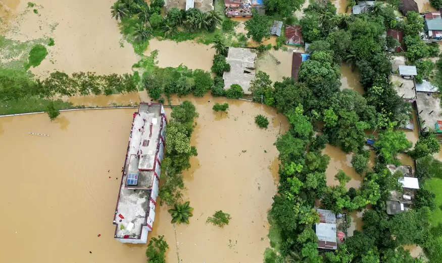 বন্যায় ১১ জেলায় ক্ষতিগ্রস্ত ৮০ লাখ মানুষ