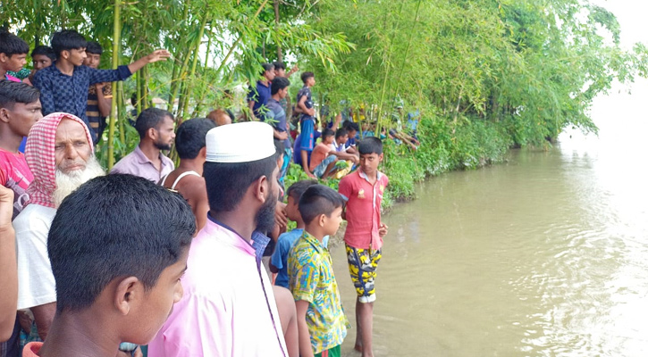 তিস্তায় নৌকা ডুবি, তিন শ্রমিক নিখোঁজ
