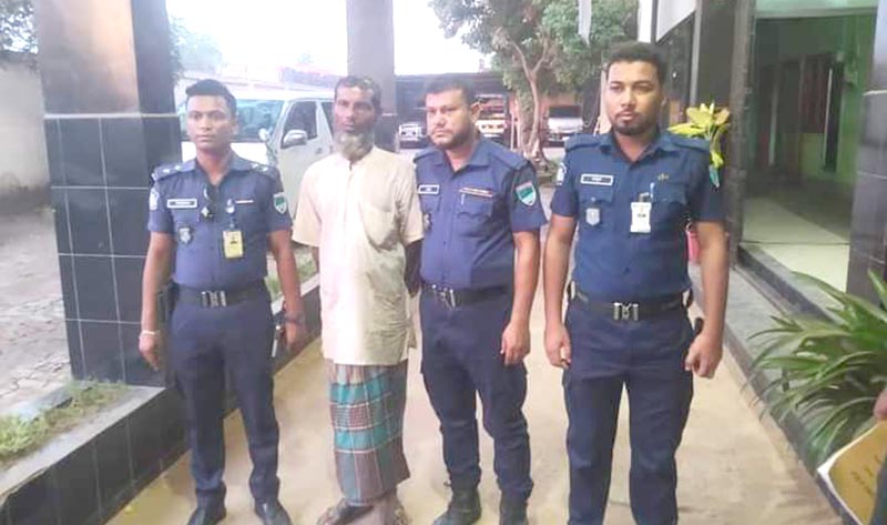 ভেড়ামারায় যাবজ্জীবন সাজাপ্রাপ্ত পলাতক আসামী ২৯ বছর পর গ্রেফতার