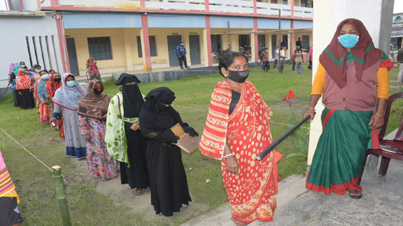 ৬ আসনে উপ-নির্বাচনের ভোটগ্রহণ চলছে