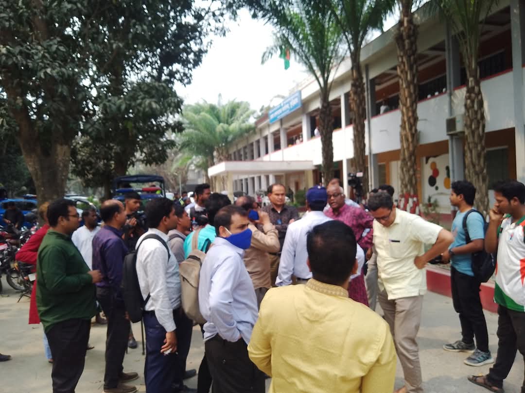 ত্রাণ উপদেষ্টার সংবাদ সম্মেলন বর্জন কুড়িগ্রামের সাংবাদিকদের