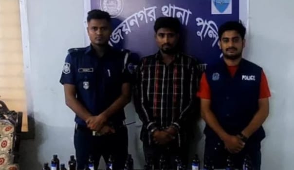 বিজয়নগরে স্কপসিরাপ ও মাদক বিক্রির নগদ অর্থসহ একজন গ্রেফতার