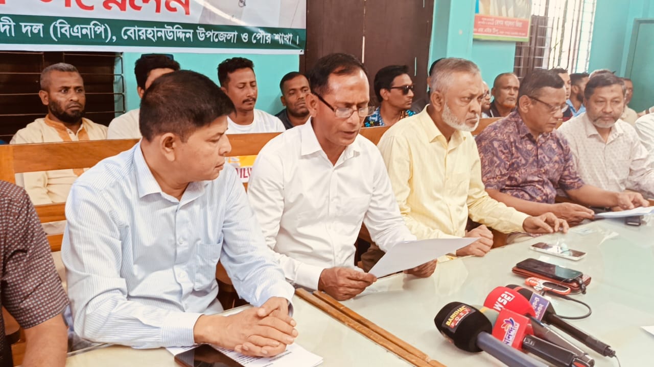 সাবেক সাংসদ হাফিজ ইব্রাহিমকে জড়িয়ে মিথ্যা তথ্য প্রচারের অভিযোগ, নেতাদের সংবাদ সম্মেলন