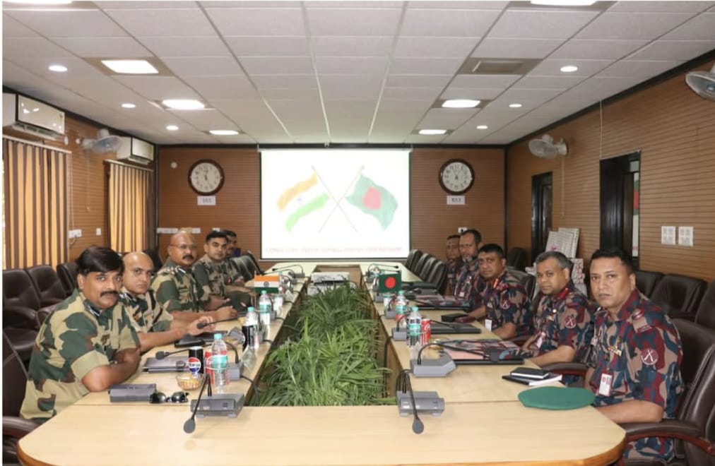 বেনাপোল সীমান্তে বিজিবি-বিএসএফ সেক্টর কমান্ডার পর্যায়ে সমন্বয় সভা অনুষ্ঠিত