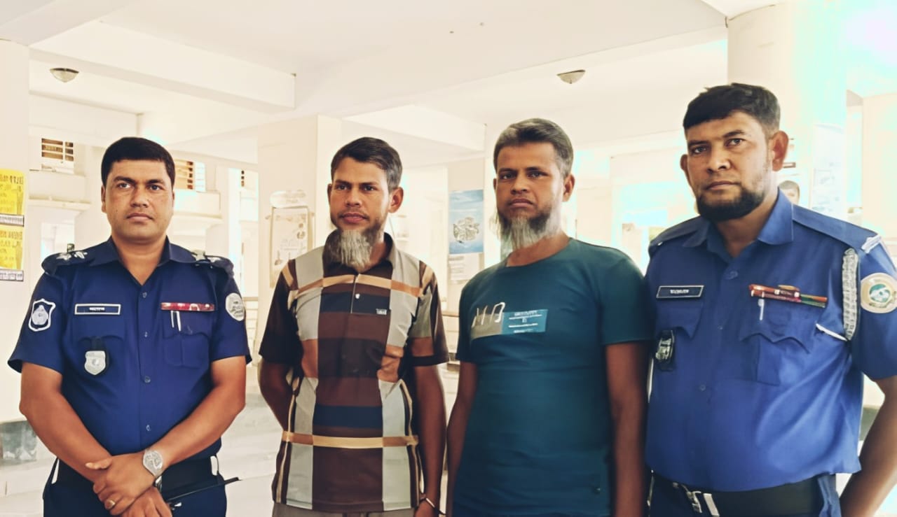 গলাচিপায় ফেয়ার প্রাইজের চাল বিতরণে অনিয়ম, দুই নেতা আটক