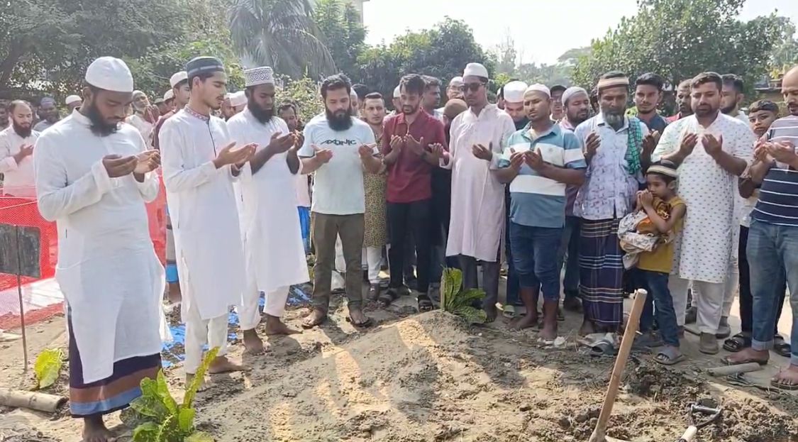 মেট্রোরেলের বিয়ারিং প্যাড পড়ে নিহত আবুল কালামের দাফন সম্পন্ন