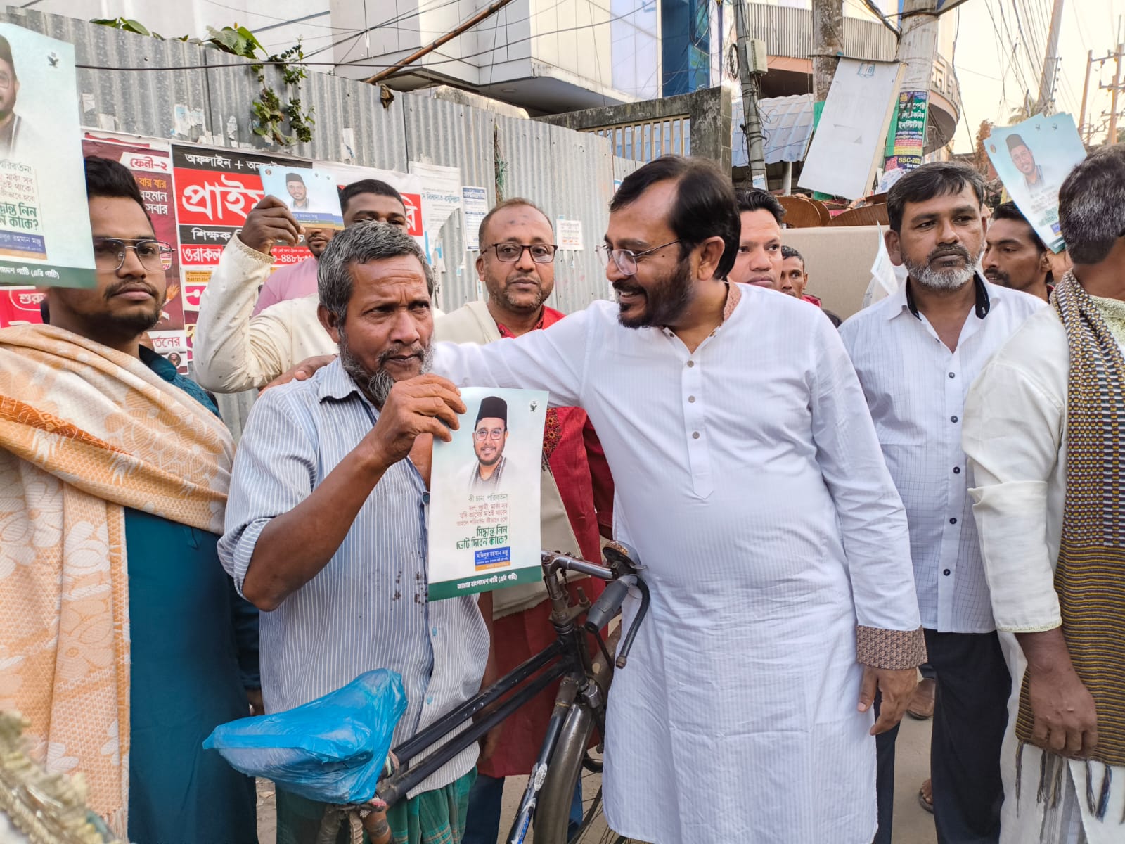 ফেনীতে নির্বাচনী প্রচারণায় এবি পার্টি চেয়ারম্যান