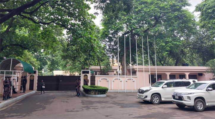 রাষ্ট্রপতি ইস্যুতে প্রধান উপদেষ্টার বাসভবনে বৈঠক