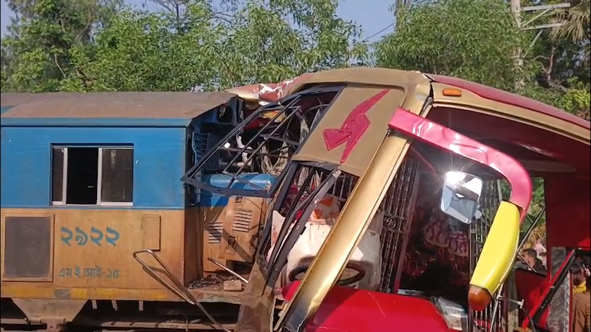 কুমিল্লায় রেল দুর্ঘটনায় নিহত ১২