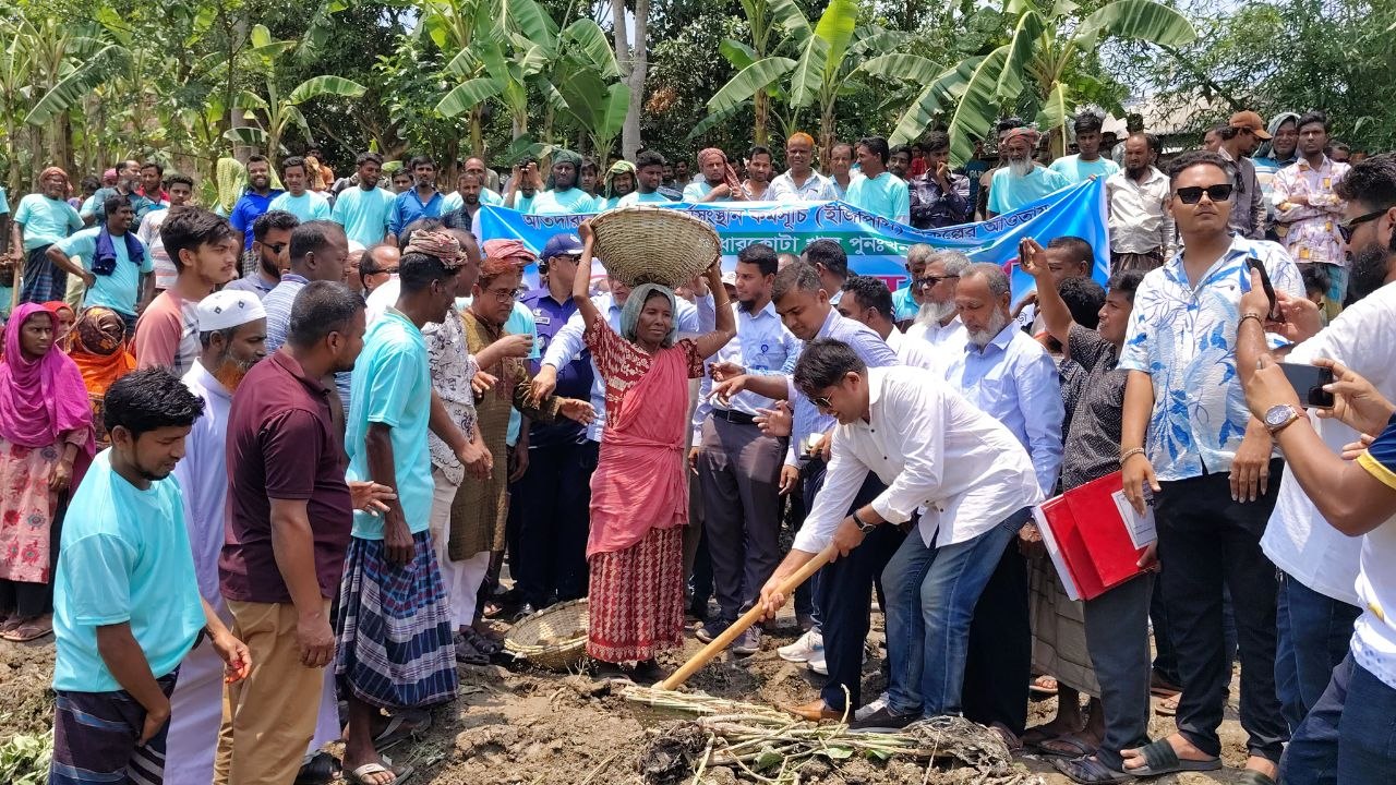 রাজবাড়ীর পাংশায় খাল খনন প্রকল্প উদ্বোধন