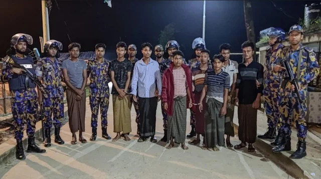 রোহিঙ্গা ক্যাম্পে অভিযানে গ্রেফতার ৪১