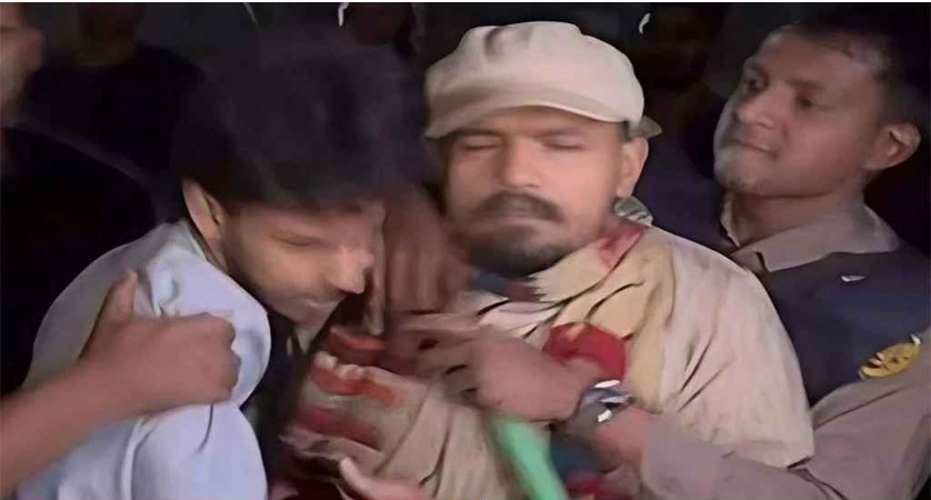 সোহরাওয়ার্দী উদ্যানে শিক্ষার্থী-সাংবাদিক মারধর, প্রত্যাহার চার পুলিশ সদস্য
