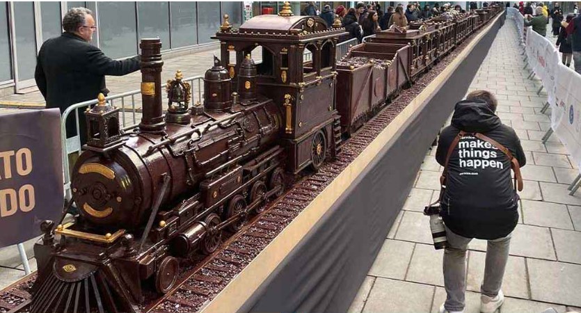 চকলেট দিয়ে তৈরি আস্ত ট্রেন, গড়ল নতুন গিনেস রেকর্ড