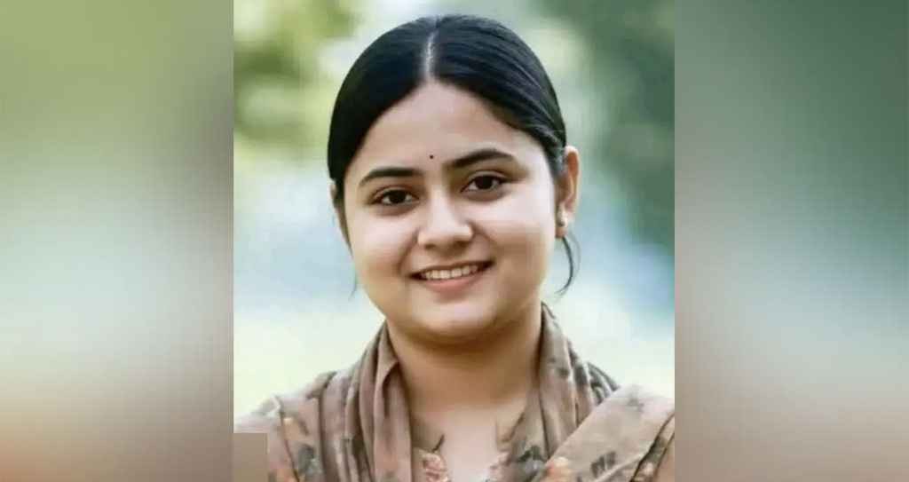 নিখোঁজ তরুণীর বার্তা পুলিশের কাছে: খুঁইজেন না, বয়ফ্রেন্ডের সঙ্গে আছি-ভালো আছি