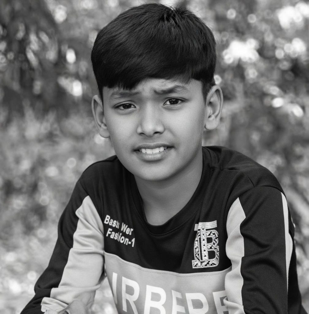 রাজবাড়ীতে আম পাড়তে গিয়ে গাছ থেকে পড়ে শিশুর মৃত্যু